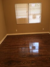 702 W Hannah St, Unit 1 in Pensacola, FL - Foto de edificio - Building Photo