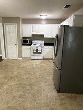 Room in House on Georgia Ave in Marietta, GA - Building Photo - Building Photo