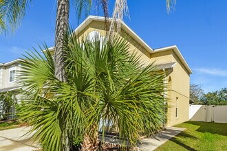 15261 Harrowgate Way in Winter Garden, FL - Building Photo - Building Photo