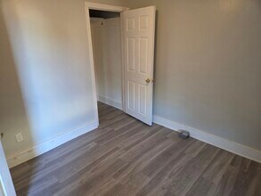 5 Lafayette St, Unit 5a in Rochester, NH - Building Photo - Building Photo