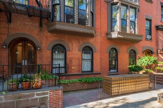 168 State St in Brooklyn, NY - Foto de edificio - Building Photo