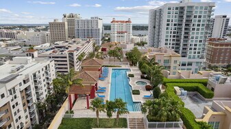 410 Evernia St in West Palm Beach, FL - Building Photo