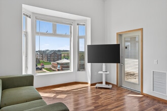 301 Harbour Town Dr in Madison, WI - Foto de edificio - Building Photo