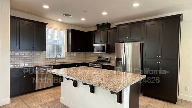 5320 Kirby Pl in Rohnert Park, CA - Building Photo - Building Photo