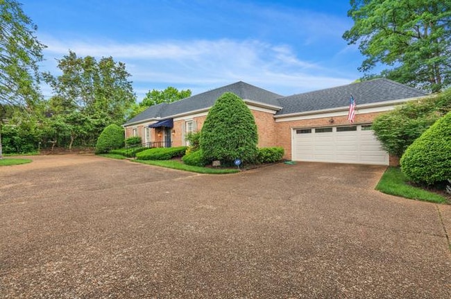 2707 Abbott Martin Rd in Nashville, TN - Building Photo - Building Photo