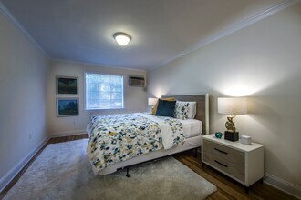 82 St Paul St in Brookline, MA - Building Photo - Building Photo