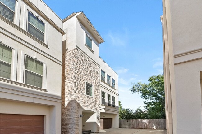 property at 5226 Kiam St