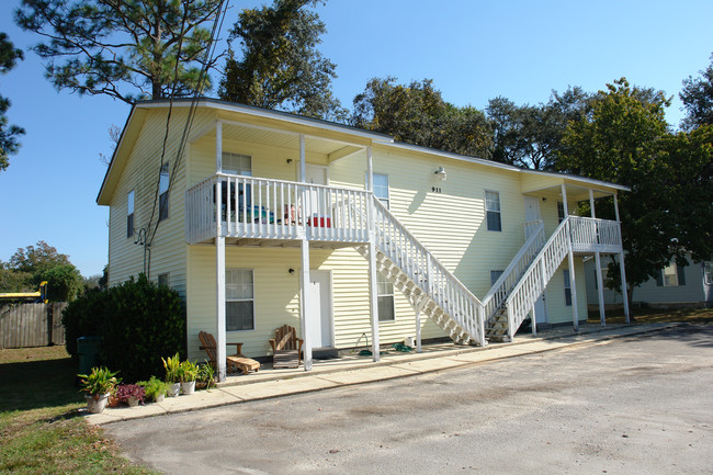 911 Canopy Ln in Fort Walton Beach, FL - Building Photo - Building Photo