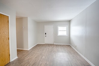 1209 Gage St in Joliet, IL - Building Photo - Building Photo