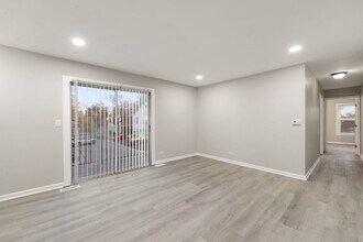 602 Bryn Mawr Ct in Schaumburg, IL - Building Photo - Building Photo