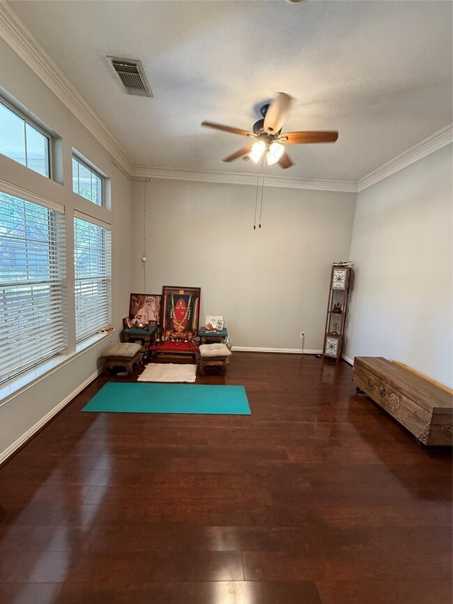 property at 814 Spring Mist Ct