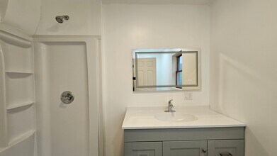 607 N Hoffert St in Fountain Hill, PA - Building Photo - Building Photo