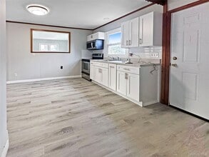 143 Walter Ave in Hauppauge, NY - Building Photo - Building Photo