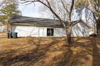 141 Brownsmill Dr in Grayson, GA - Building Photo - Building Photo