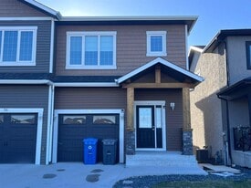 52 Landover Dr in Winnipeg, MB - Building Photo