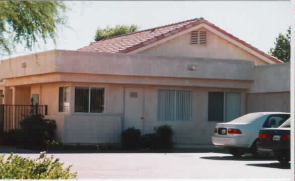 32752 Cathedral Canyon Dr in Cathedral City, CA - Building Photo