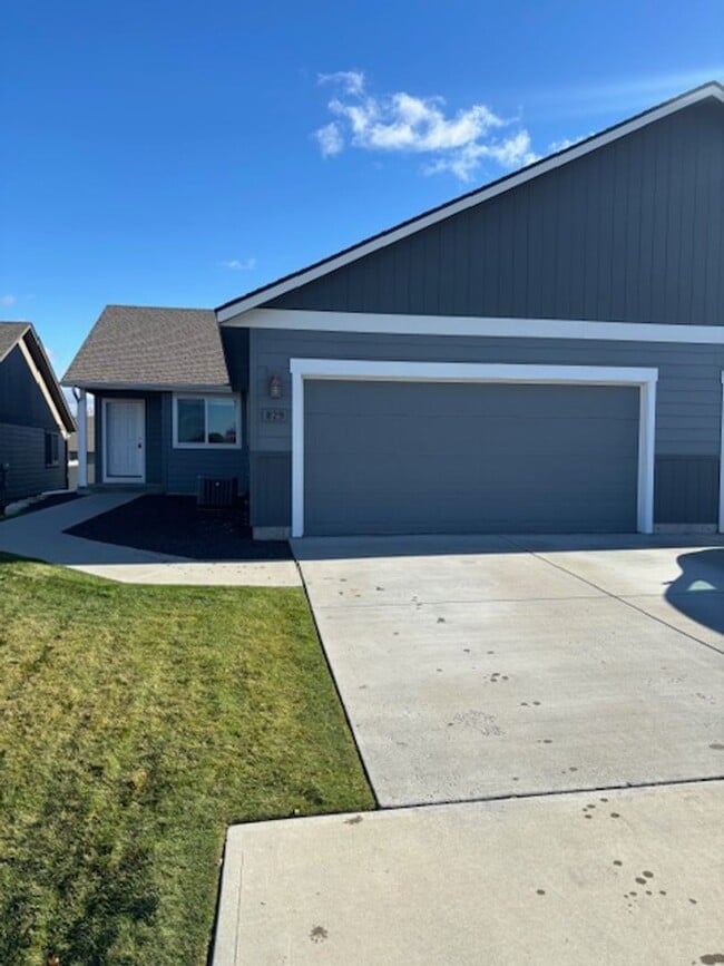 829 S Fox Ln in Spokane Valley, WA - Building Photo - Building Photo