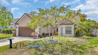 13118 San Antonio Woods Ln in Orlando, FL - Building Photo - Building Photo