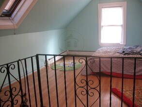 741 Somerville Ave-Unit -2 in Somerville, MA - Foto de edificio - Building Photo