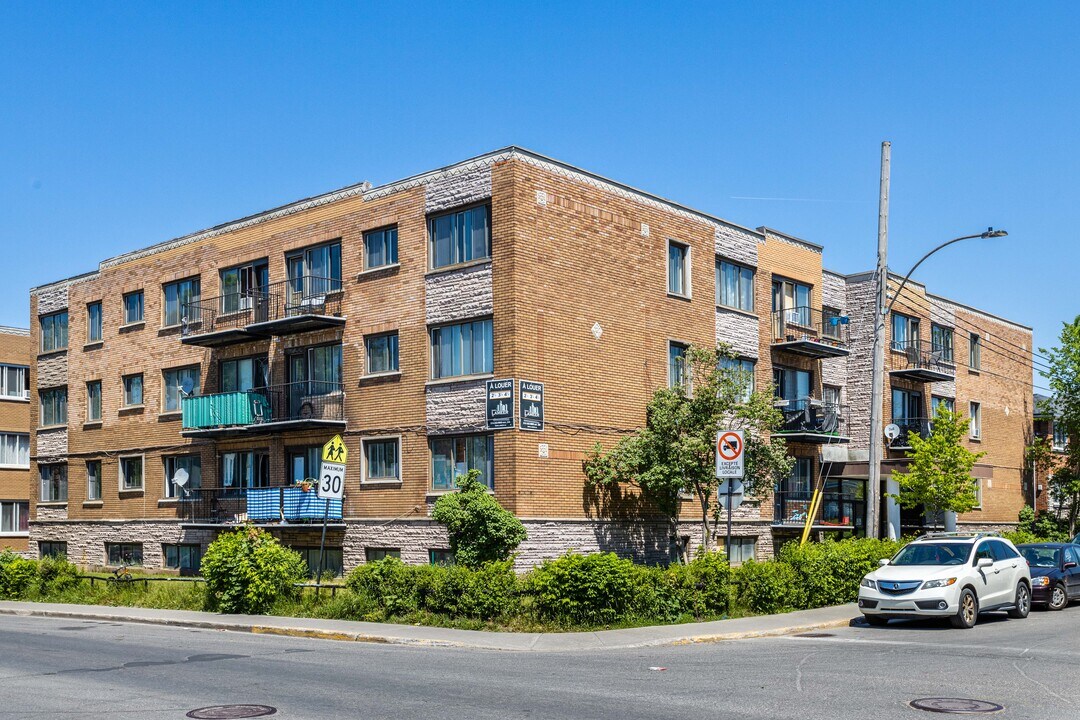 4785 Bouchette in Montréal, QC - Building Photo