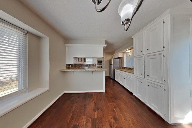 property at 12927 Lemur Ln