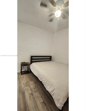 1271 NE 153rd St in North Miami Beach, FL - Building Photo - Building Photo