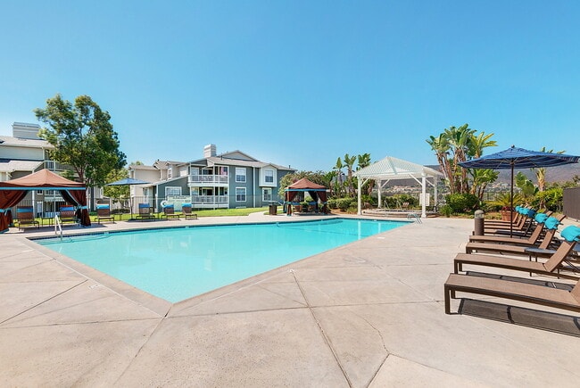 Carmel Landing in San Diego, CA - Building Photo - Building Photo