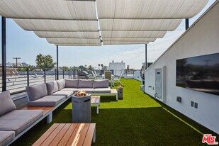 1337 N Fuller Ave in Los Angeles, CA - Building Photo