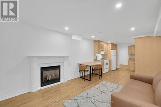 40 Venetian Crescent in Vaughan, ON - Building Photo - Building Photo