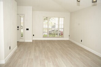 12326 Hawkeye Point Pl in Riverview, FL - Building Photo - Building Photo