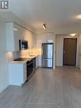 38-3638 Annie Craig Dr in Toronto, ON - Building Photo - Building Photo