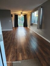 1853 NW Adams St in McMinnville, OR - Building Photo - Building Photo