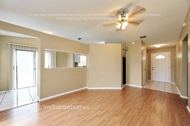 1325 Periwinkle Ct in Lakeland, FL - Building Photo - Building Photo