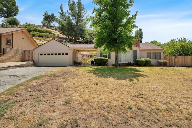 22506 Arriba Dr