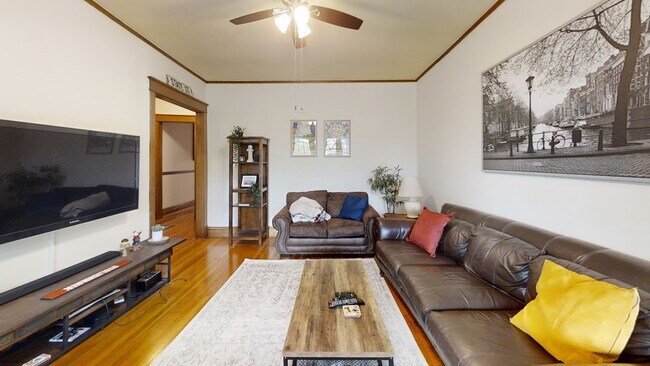 3765 N Lakewood Ave in Chicago, IL - Building Photo - Building Photo