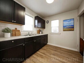 1330 W 14th St in Sioux Falls, SD - Building Photo - Building Photo