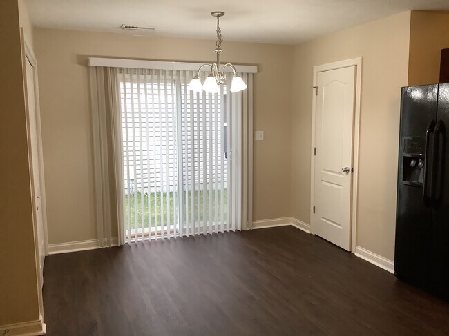 681 Bridgebend Run in Greenwood, IN - Building Photo - Building Photo