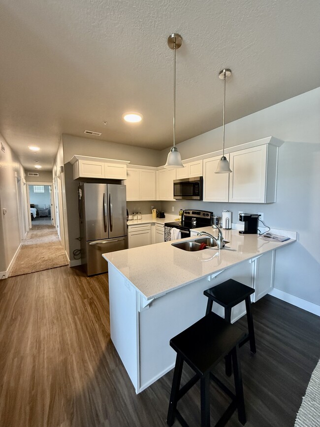 13584 Hanley Ln in Riverton, UT - Building Photo - Building Photo
