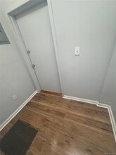 197-13 Jamaica Ave in Queens, NY - Building Photo - Building Photo