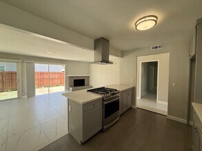 11092 S Dallas Dr in Garden Grove, CA - Foto de edificio - Building Photo