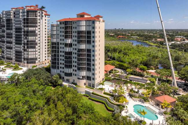 Marquesa at Bay Colony in Naples, FL - Foto de edificio - Building Photo