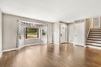 161 Trent St in Hollister, MO - Building Photo - Building Photo