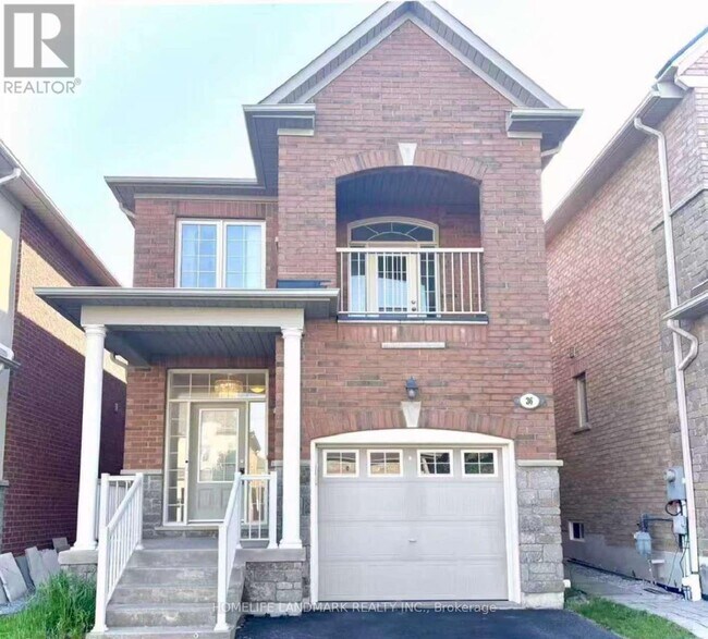 36 Alex Black St