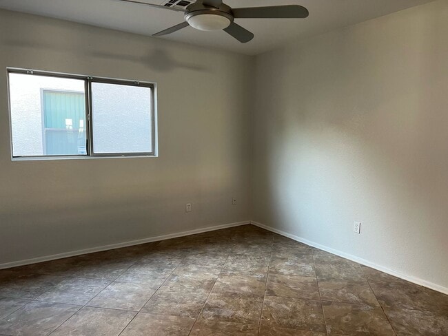 11537 W Scotts Dr in El Mirage, AZ - Building Photo - Building Photo