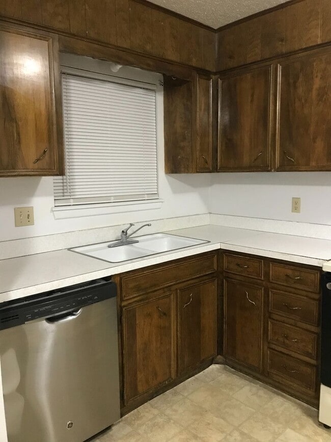 2603 E Sunset Cir in Hobbs, NM - Foto de edificio - Building Photo