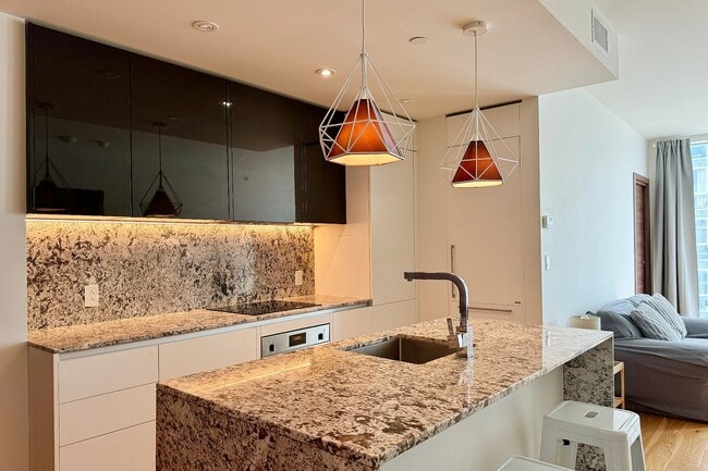 property at 1450 Boul. René-Lévesque O