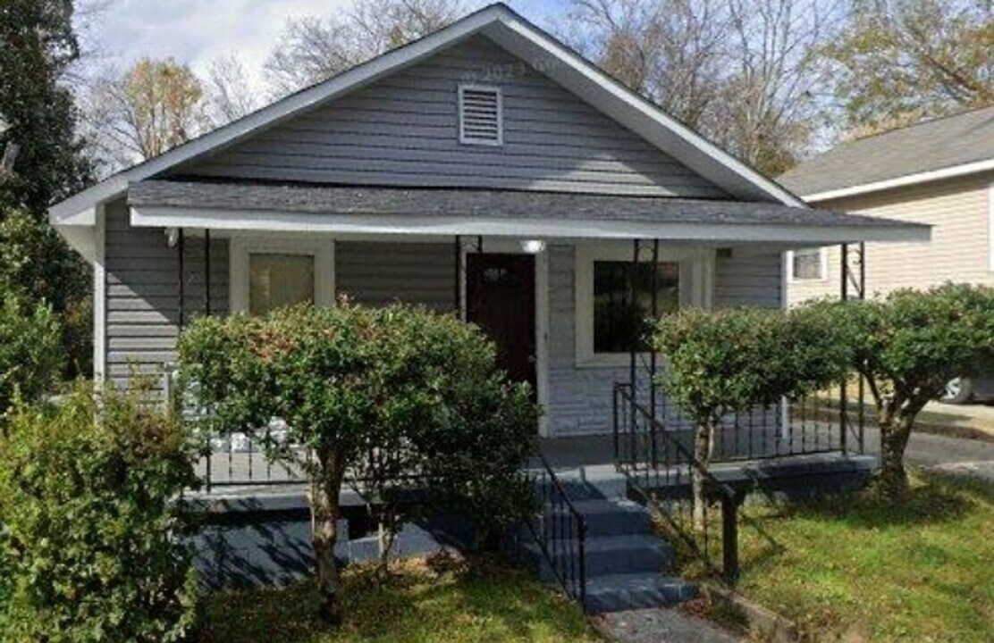 196 Mahan St SW in Concord, NC - Building Photo