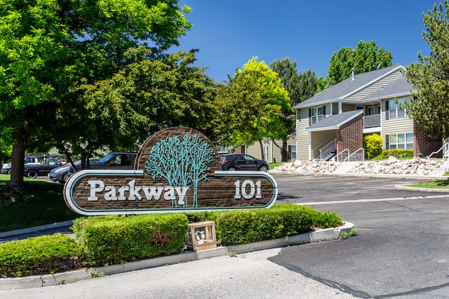 Parkway Apartments - Elko in Elko, NV - Building Photo - Building Photo