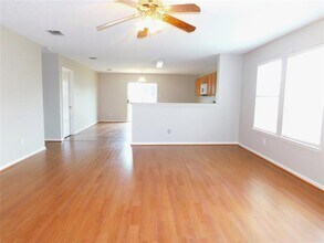 1404 Wenatchee Dr in Krum, TX - Building Photo - Building Photo