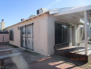 4770 Via Renaldo in Las Vegas, NV - Building Photo - Building Photo